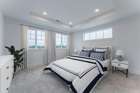 Tiny photo for 21451 NE Hayloft Place, Bend, OR 97701 (MLS # 220212473)