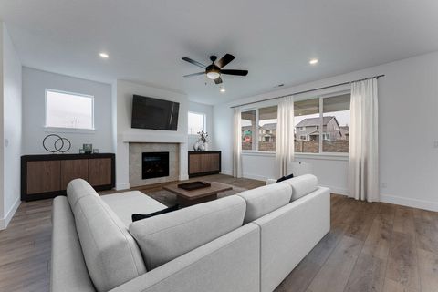 Tiny photo for 21451 NE Hayloft Place, Bend, OR 97701 (MLS # 220212473)