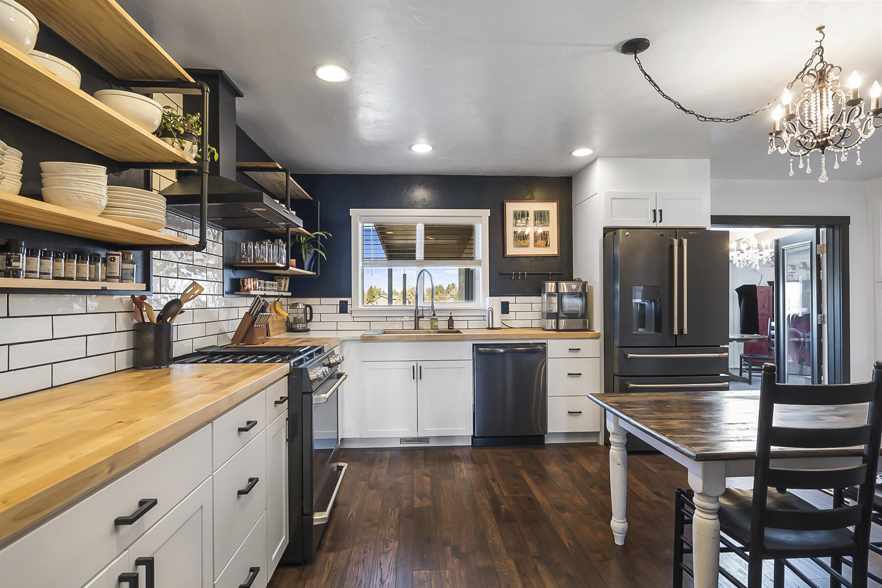 ParkwayA - Residential