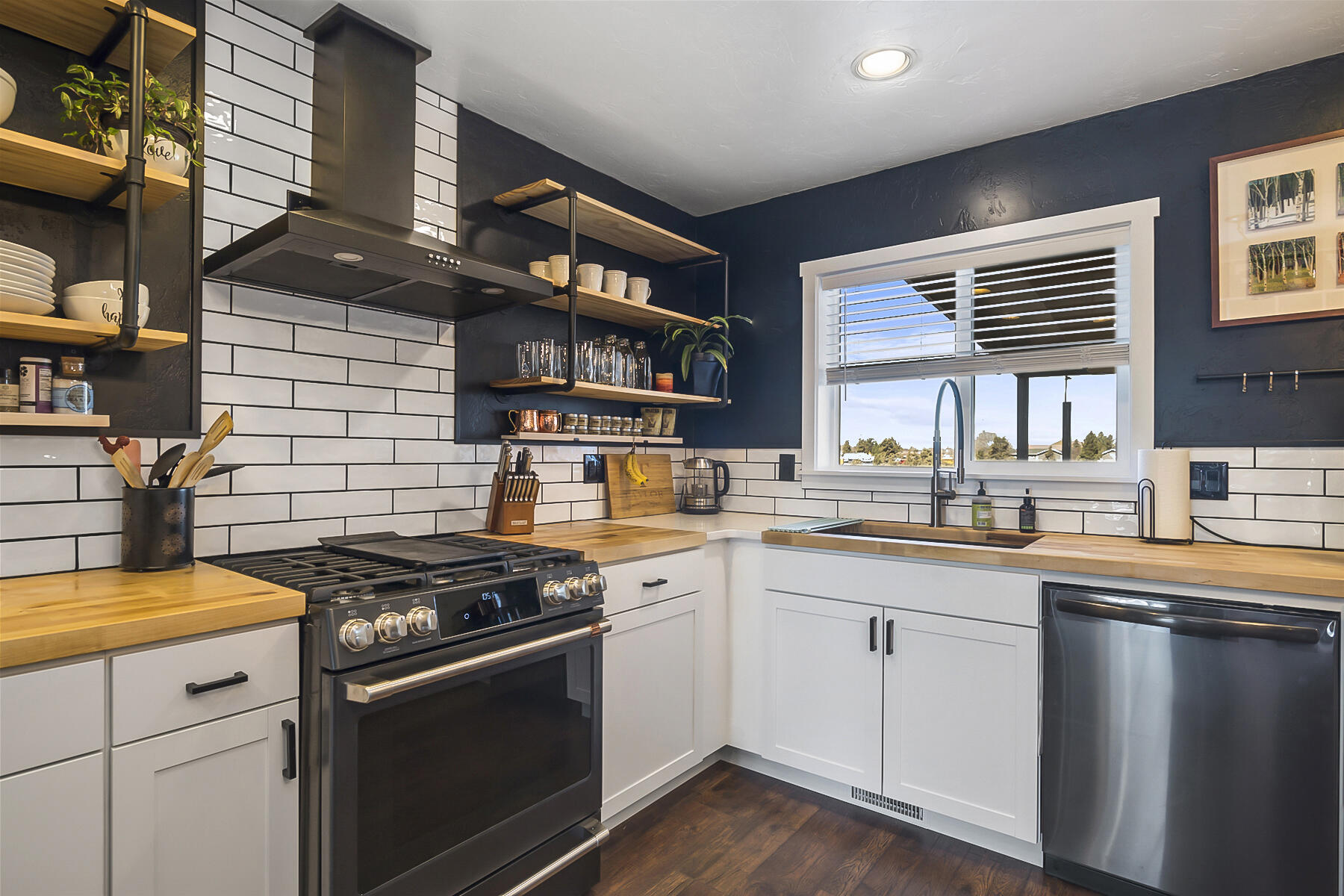 ParkwayA - Residential