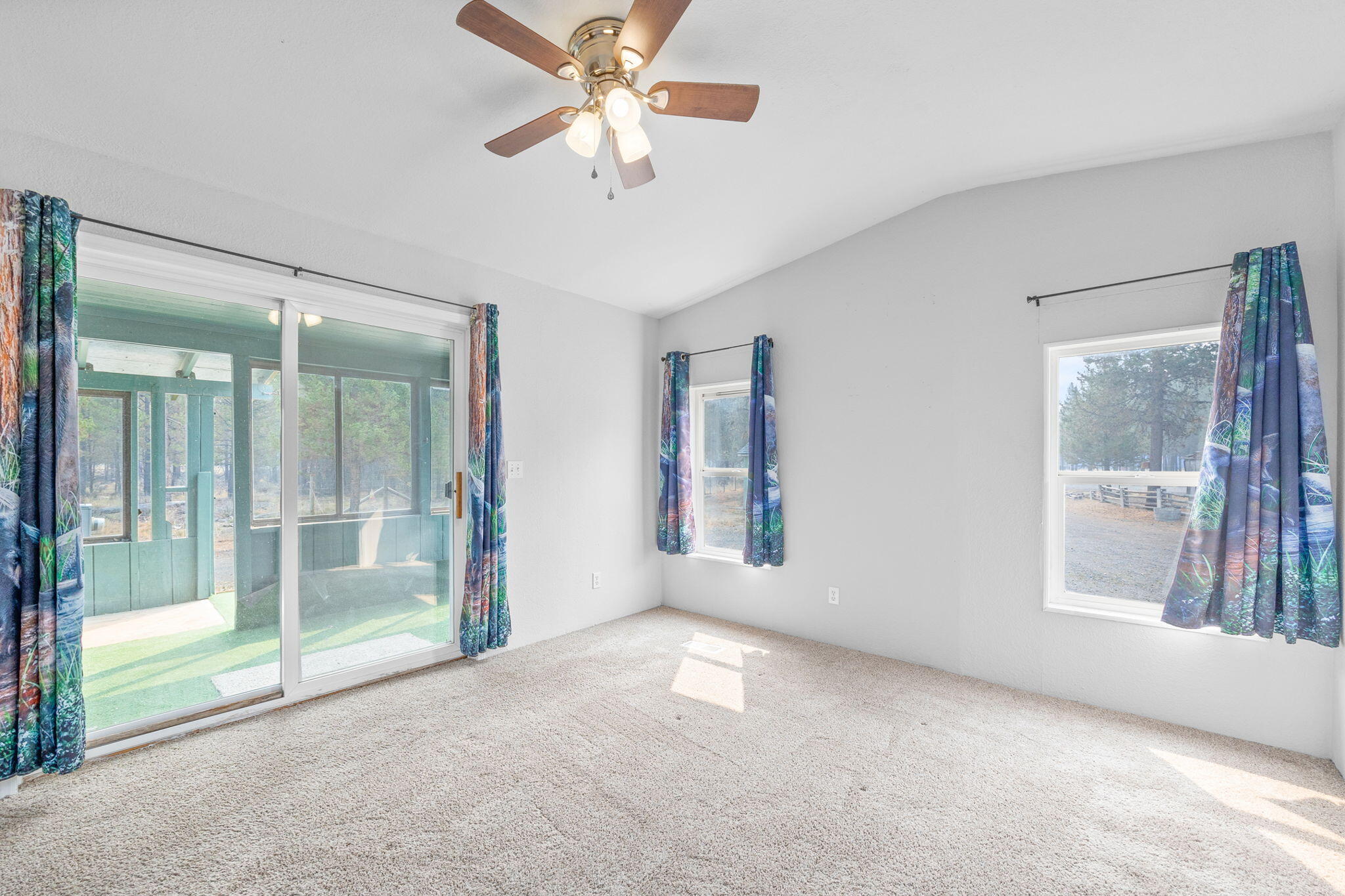 Sun Forest Estates - Residential