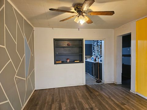 Tiny photo for 2847 Laverne Avenue, Klamath Falls, OR 97603 (MLS # 220212653)