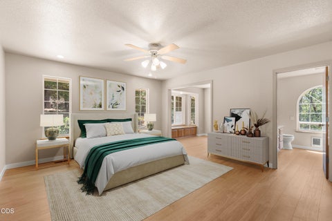 Tiny photo for 340 El Camino Way, Grants Pass, OR 97526 (MLS # 220223918)