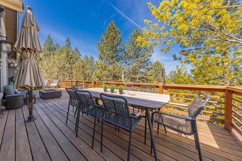 Tiny photo for 3374 NW Windwood Way, Bend, OR 97703 (MLS # 220215861)