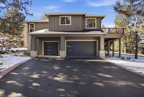 Tiny photo for 3374 NW Windwood Way, Bend, OR 97703 (MLS # 220215861)