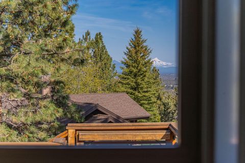 Tiny photo for 3374 NW Windwood Way, Bend, OR 97703 (MLS # 220215861)