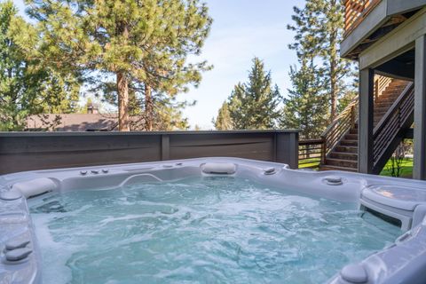 Tiny photo for 3374 NW Windwood Way, Bend, OR 97703 (MLS # 220215861)