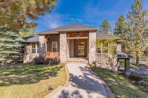 Tiny photo for 3374 NW Windwood Way, Bend, OR 97703 (MLS # 220215861)