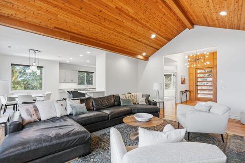 Tiny photo for 3374 NW Windwood Way, Bend, OR 97703 (MLS # 220215861)