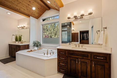 Tiny photo for 3374 NW Windwood Way, Bend, OR 97703 (MLS # 220215861)