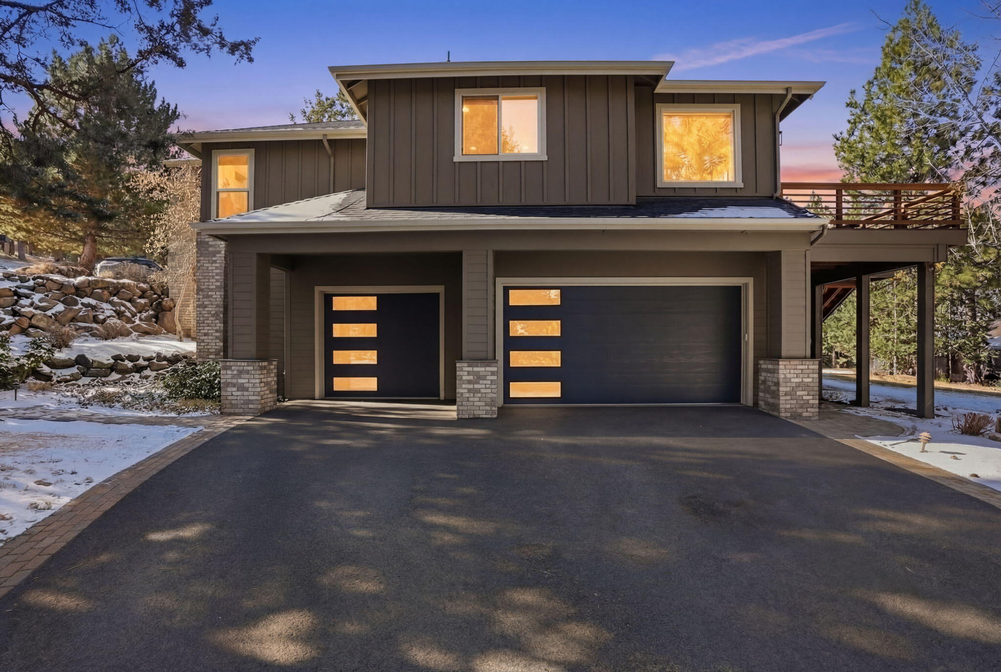 3374 NW Windwood Way