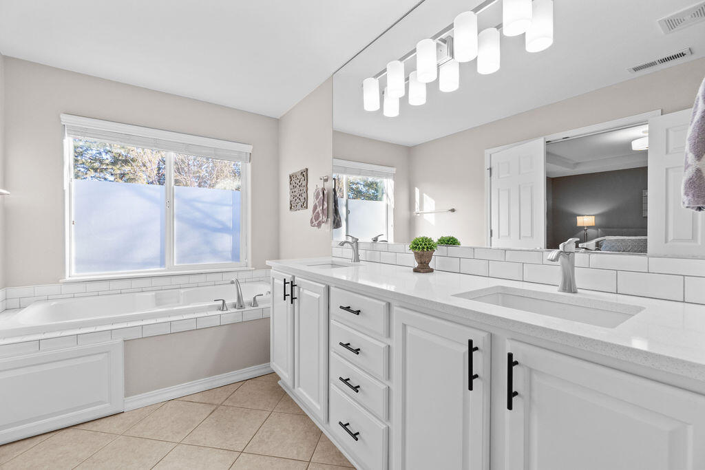 River Canyon Estates - Residential