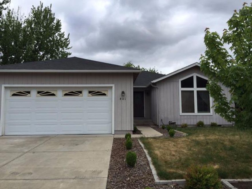 Great starter home or investment opportunity. Built in 1999, 3 beds, 2 full baths. Large lot .23 acre with huge gated RV parking. Open floor plan with vaulted ceilings in the living room. The kitchen is spacious with an eat in kitchen and separate bar area. Lots of tile work on the floor. Some recent paint, moldings, doors, carpet, smoke and CO2 alarms and light fixtures, Just a little diamond in the rough, but a little more sweat equity and you have a centrally located home in a great little neighborhood. Single level family home. All appliances are included.