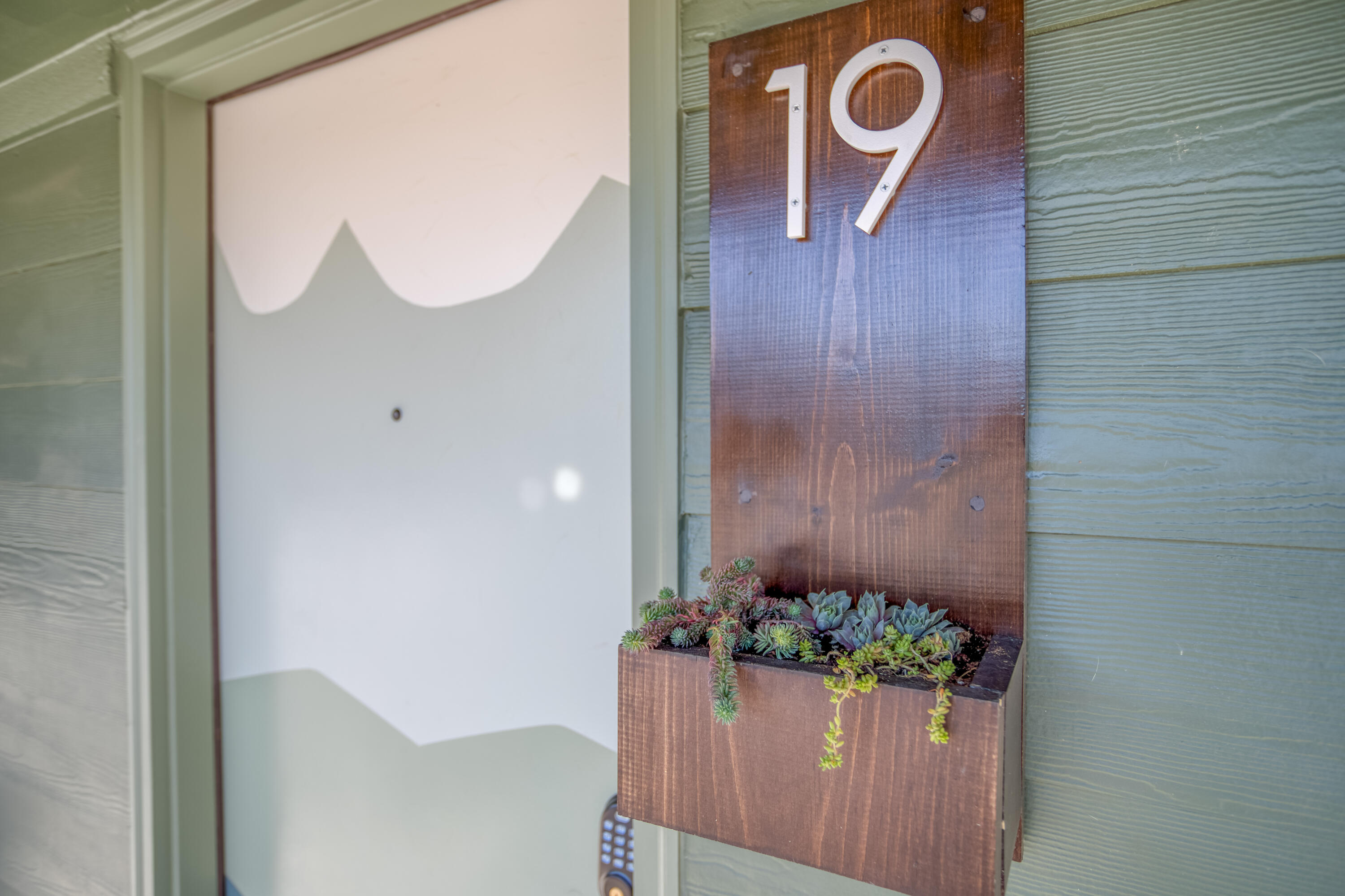 Orokla - Commercial Sale