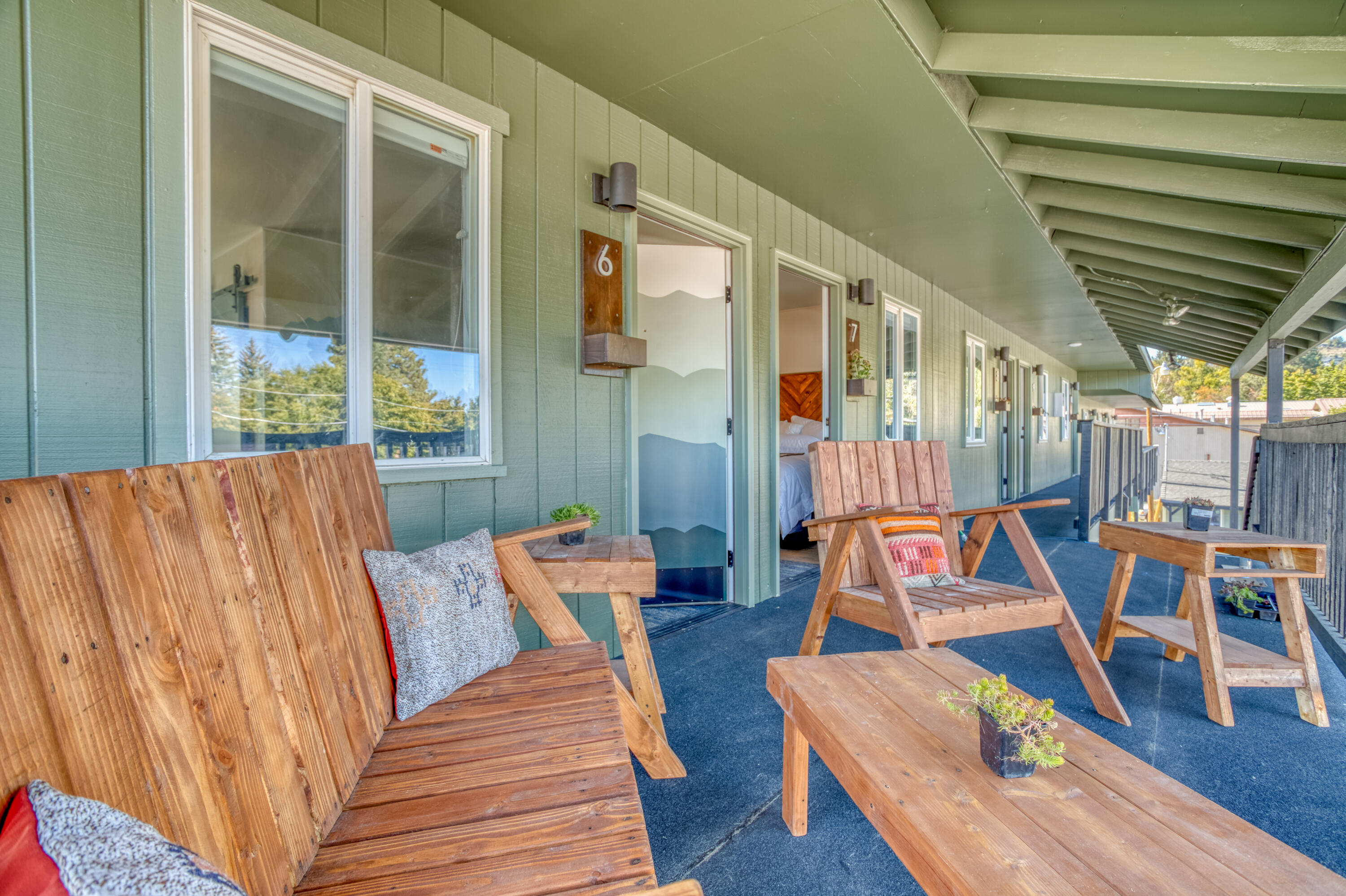 Orokla - Commercial Sale