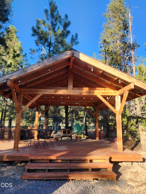 Tiny photo for 52895 Shady Lane, La Pine, OR 97739 (MLS # 220224652)