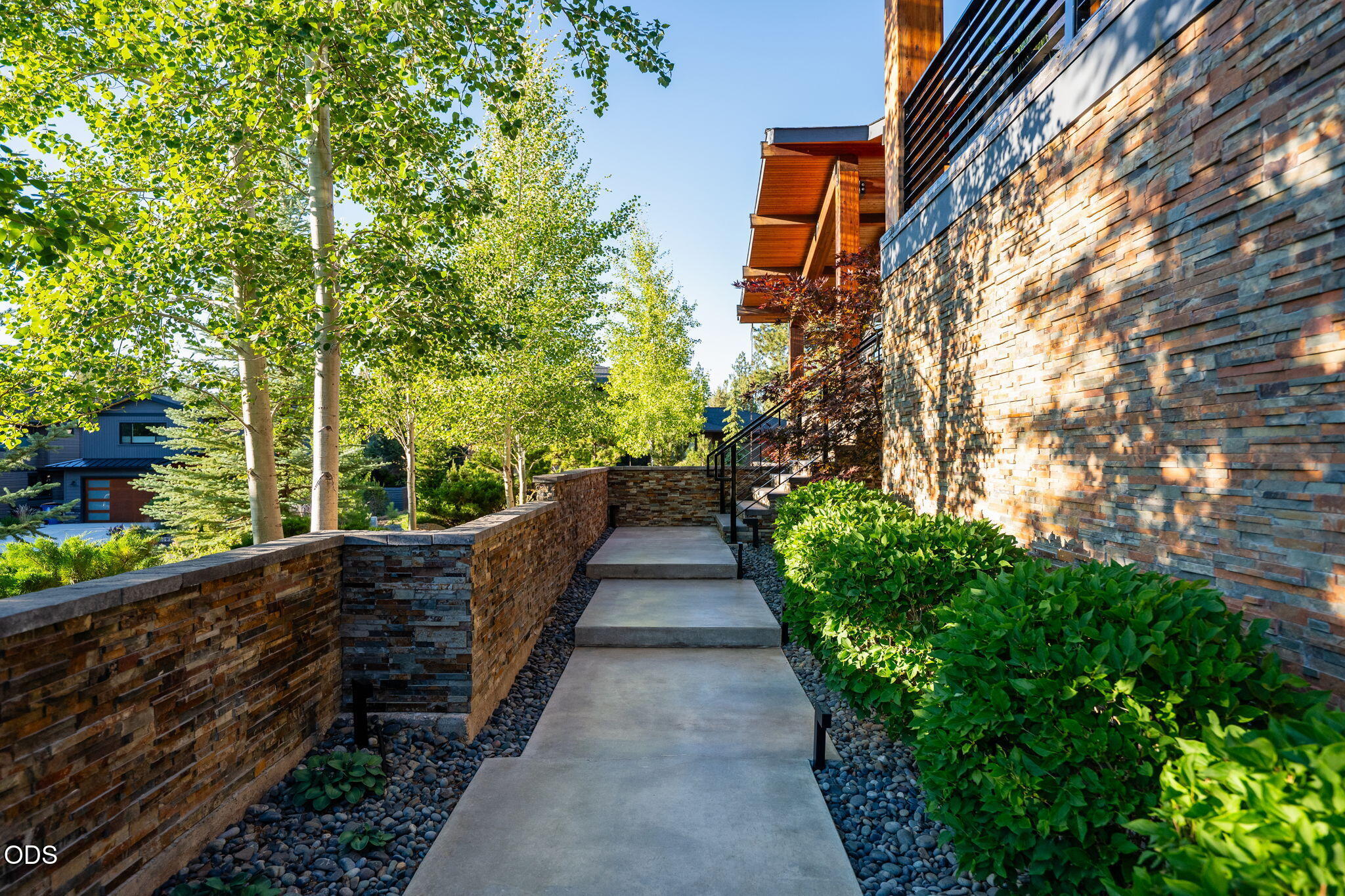 19077 Mount McLoughlin Lane