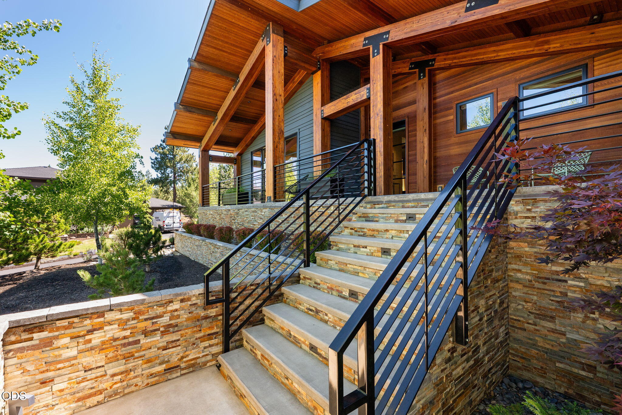 19077 Mount McLoughlin Lane