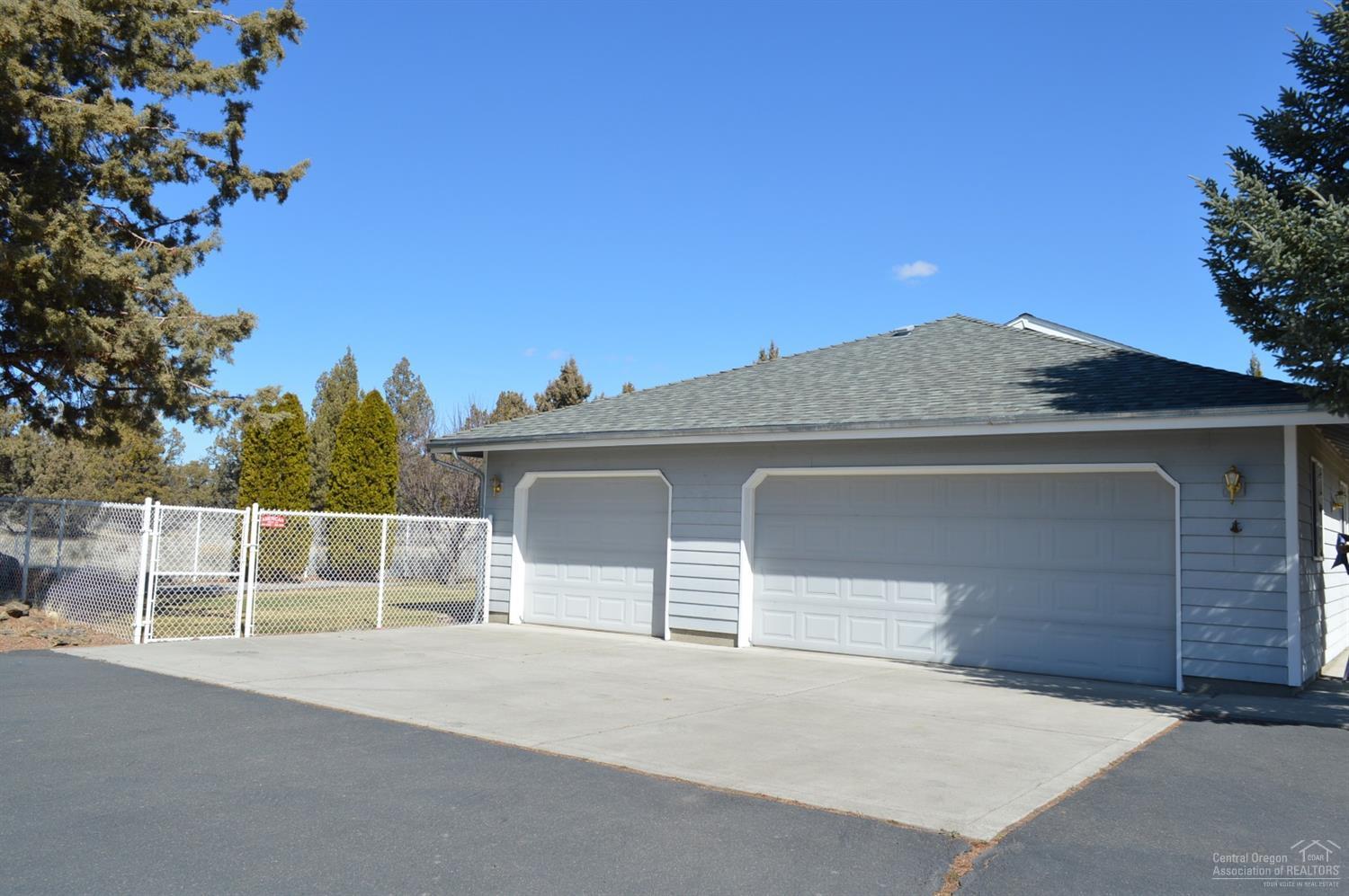 Crestridge Estate - Residential