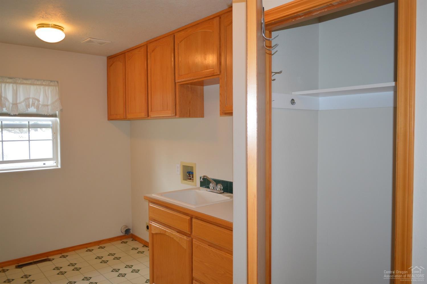 Crestridge Estate - Residential