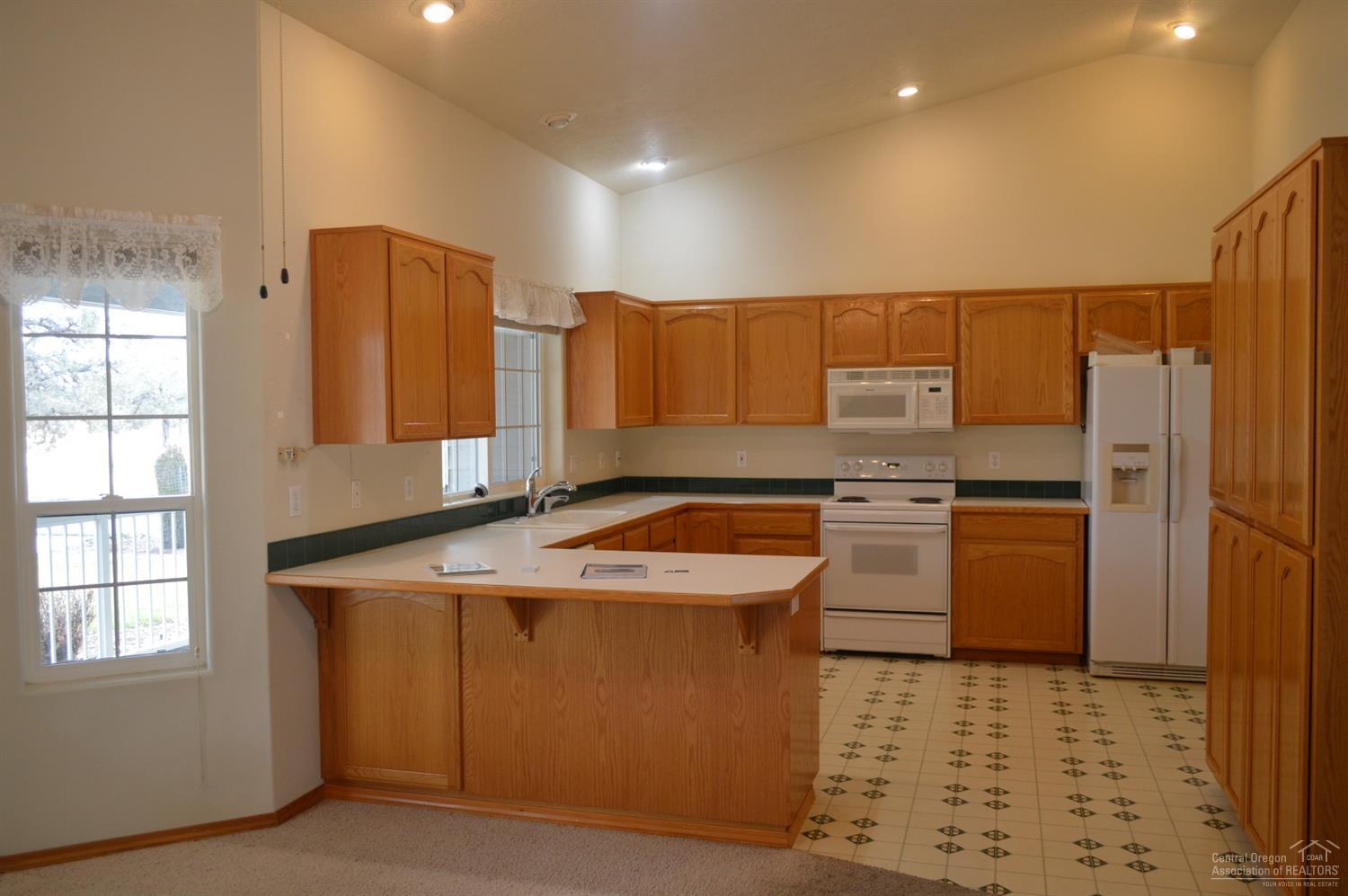 Crestridge Estate - Residential