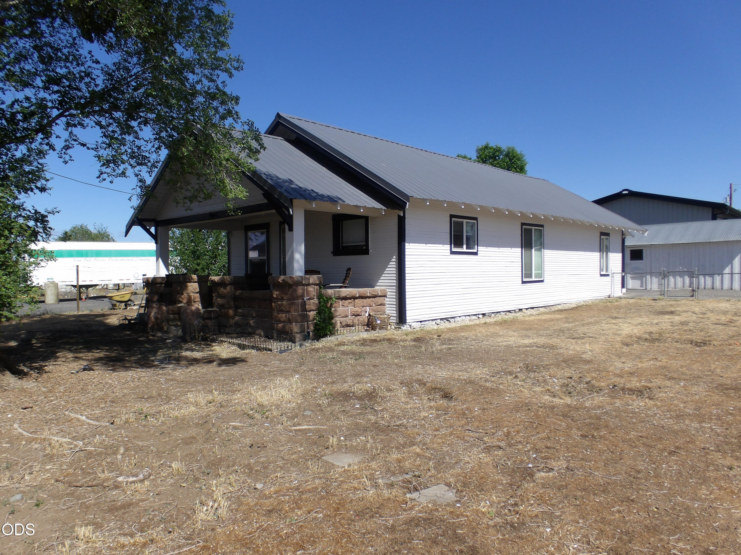 411 SE Evergreen Avenue