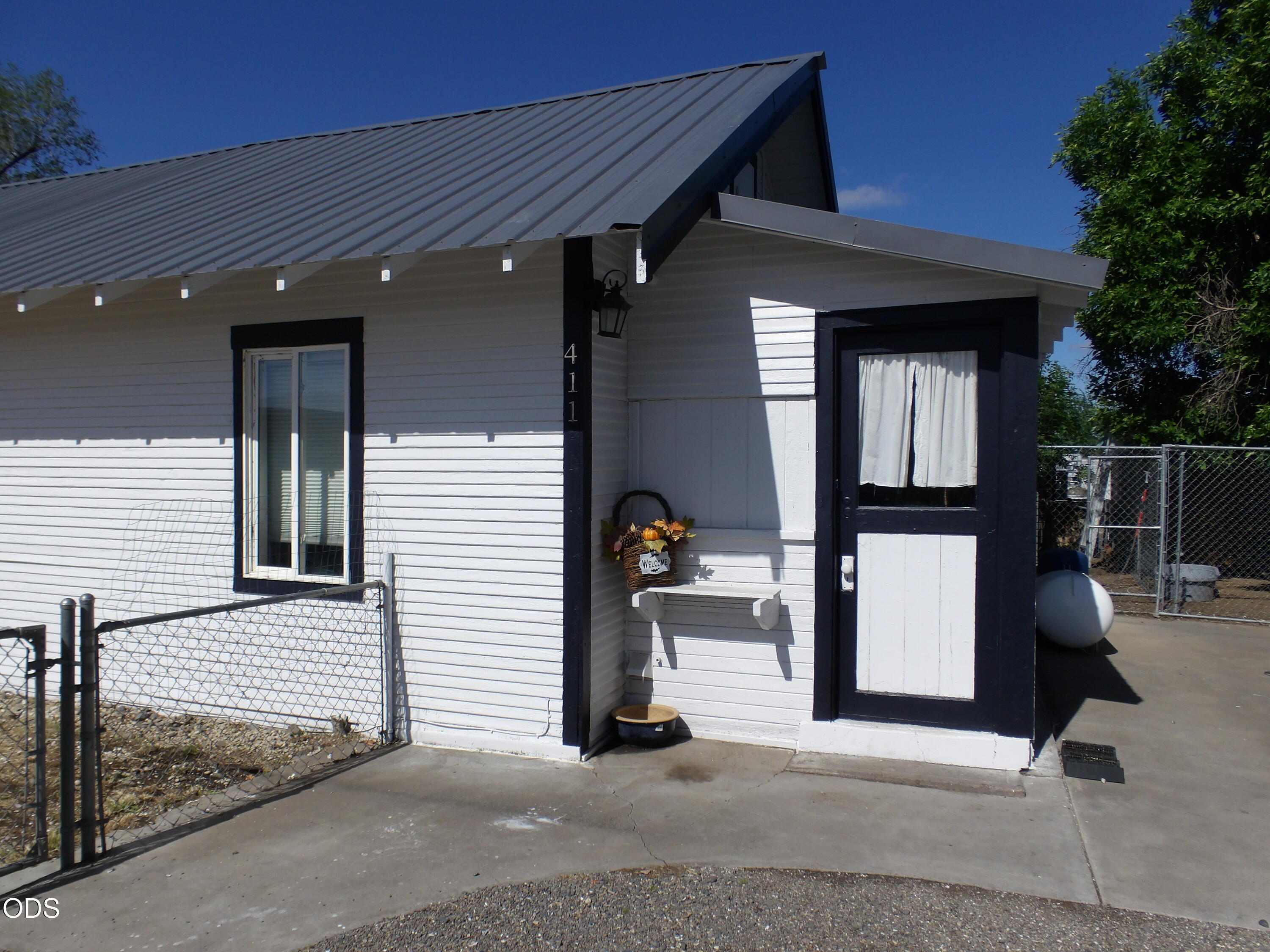 411 SE Evergreen Avenue