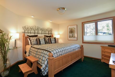 Tiny photo for 57627 Cultus Lane #8, Sunriver, OR 97707 (MLS # 220220064)