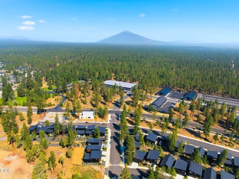 Tiny photo for 632 N Sisters Woodlands Way #20, Sisters, OR 97759 (MLS # 220226855)