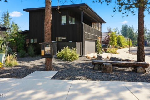 Tiny photo for 632 N Sisters Woodlands Way #20, Sisters, OR 97759 (MLS # 220226855)