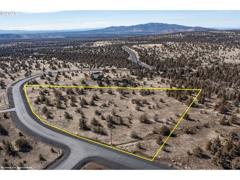 Photo of 2629 SE Texas Circle, Prineville, OR 97754 (MLS # 220213225)