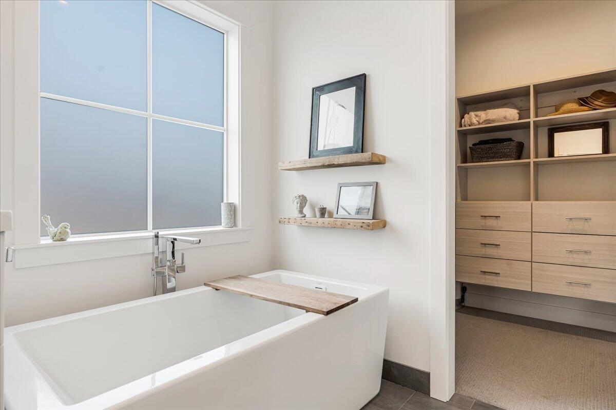 Discovery West Phase 1 - Residential