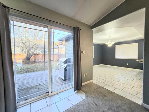 Tiny photo for 5151 Regency Drive, Klamath Falls, OR 97603 (MLS # 220212474)