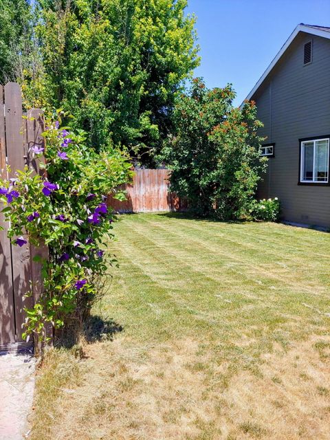 Tiny photo for 5151 Regency Drive, Klamath Falls, OR 97603 (MLS # 220212474)