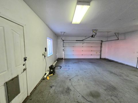 Tiny photo for 5151 Regency Drive, Klamath Falls, OR 97603 (MLS # 220212474)