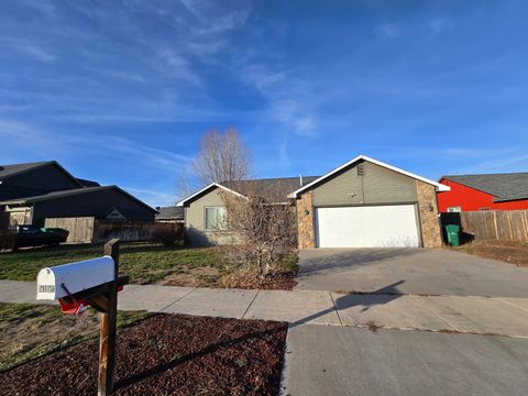 Photo of 5151 Regency Drive, Klamath Falls, OR 97603 (MLS # 220212474)