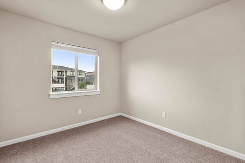 Tiny photo for 20779 Boulderfield Avenue, Bend, OR 97701 (MLS # 220216843)