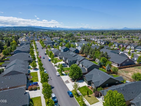 Tiny photo for 21382 NE Eagle Crossing Avenue, Bend, OR 97701 (MLS # 220222737)