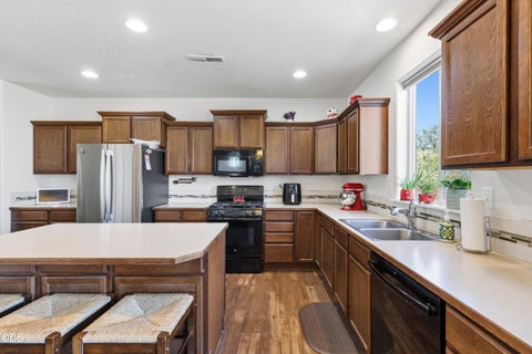Tiny photo for 21382 NE Eagle Crossing Avenue, Bend, OR 97701 (MLS # 220222737)