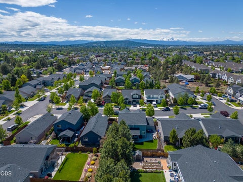 Tiny photo for 21382 NE Eagle Crossing Avenue, Bend, OR 97701 (MLS # 220222737)