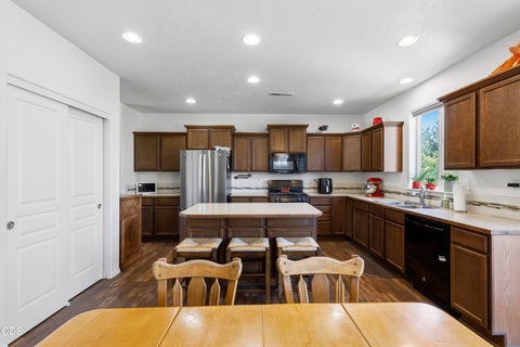 Tiny photo for 21382 NE Eagle Crossing Avenue, Bend, OR 97701 (MLS # 220222737)