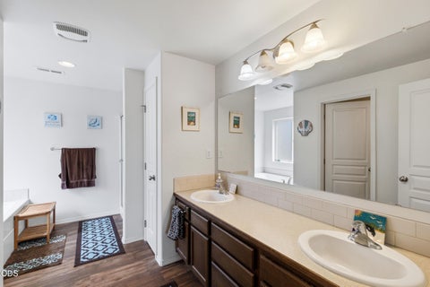 Tiny photo for 21382 NE Eagle Crossing Avenue, Bend, OR 97701 (MLS # 220222737)