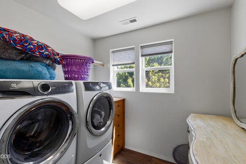 Tiny photo for 21382 NE Eagle Crossing Avenue, Bend, OR 97701 (MLS # 220222737)