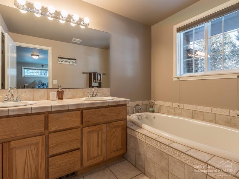 Awbrey Butte - Residential