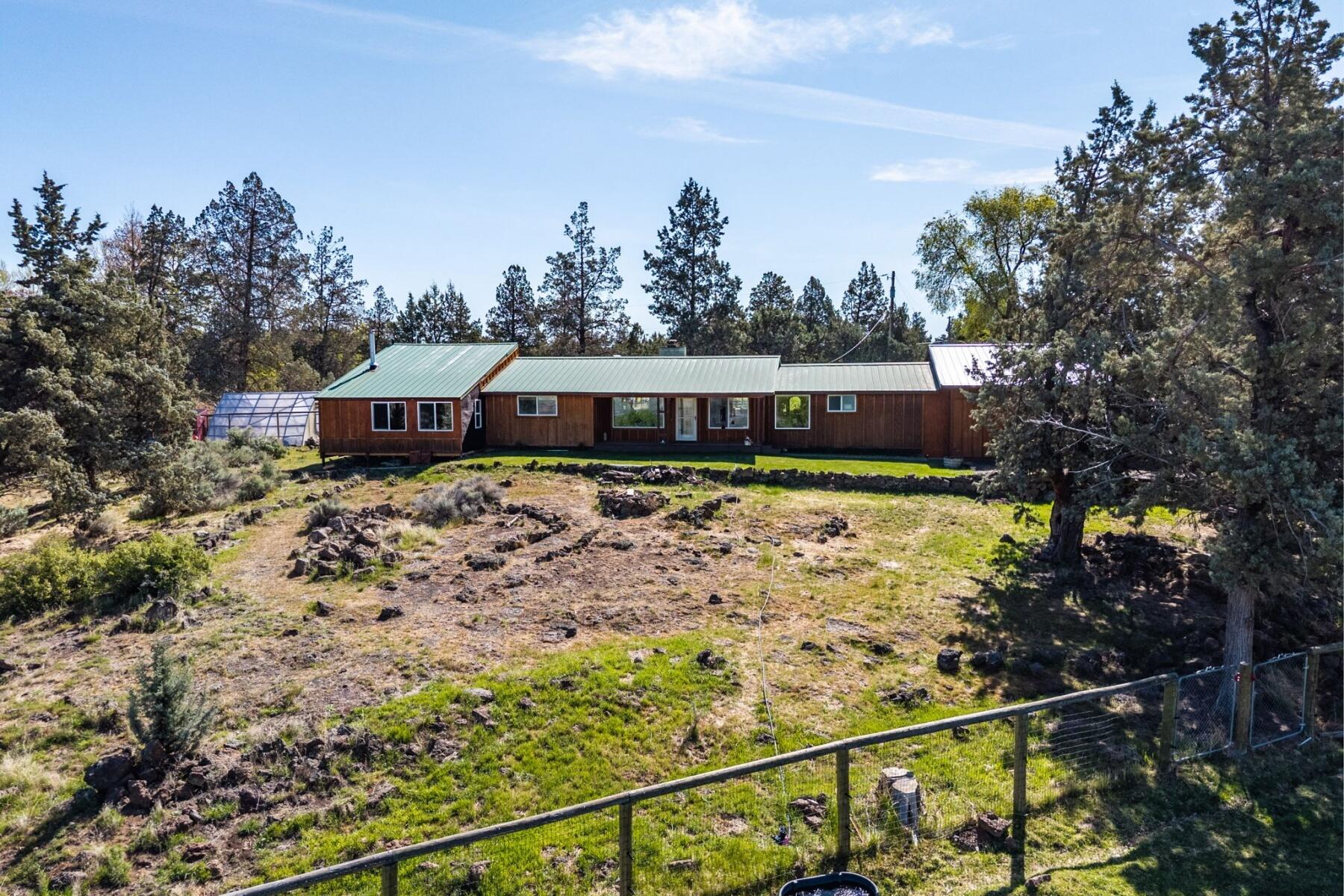 9060 NE 31st