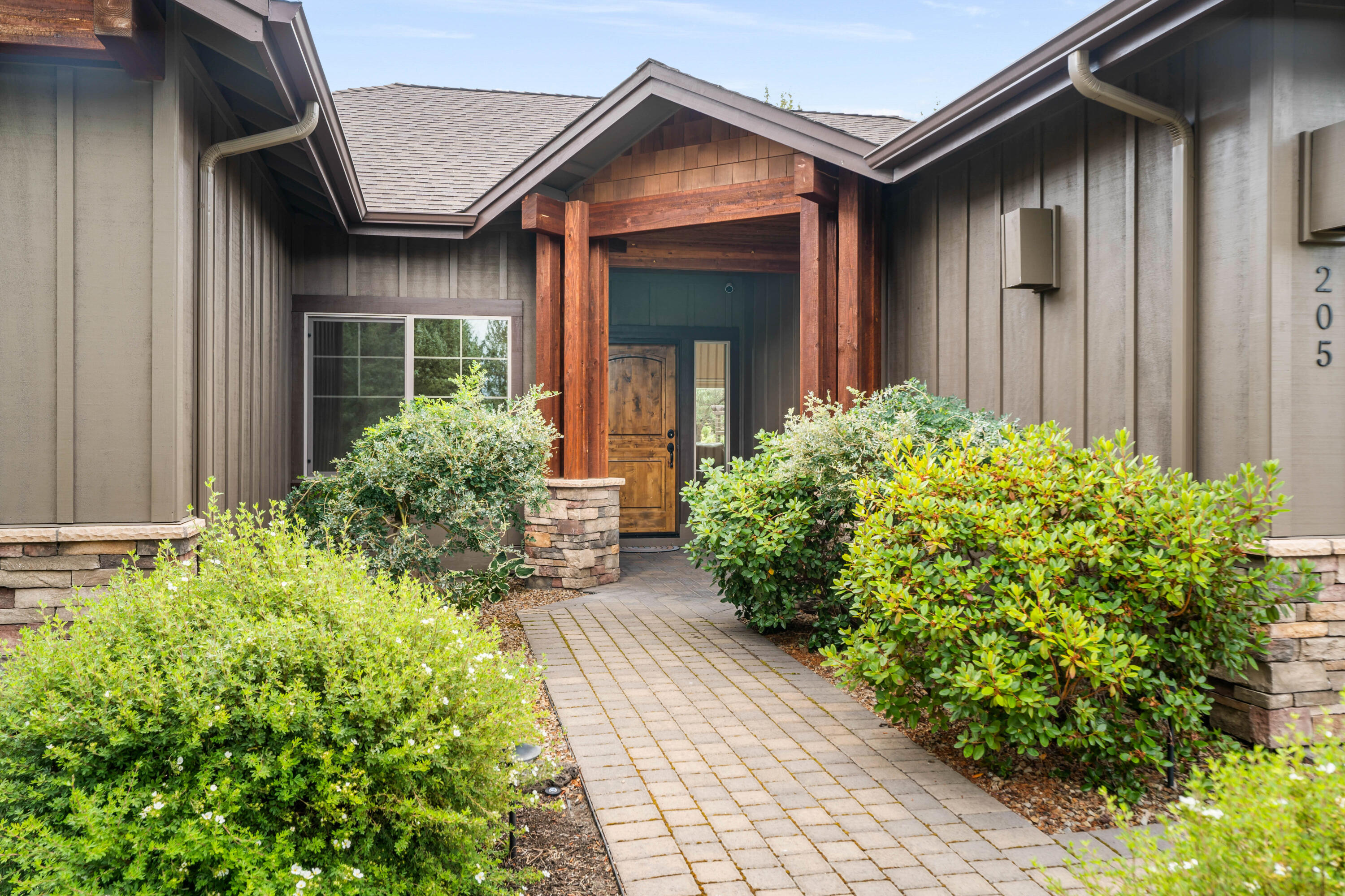 205 Vista Rim Drive
