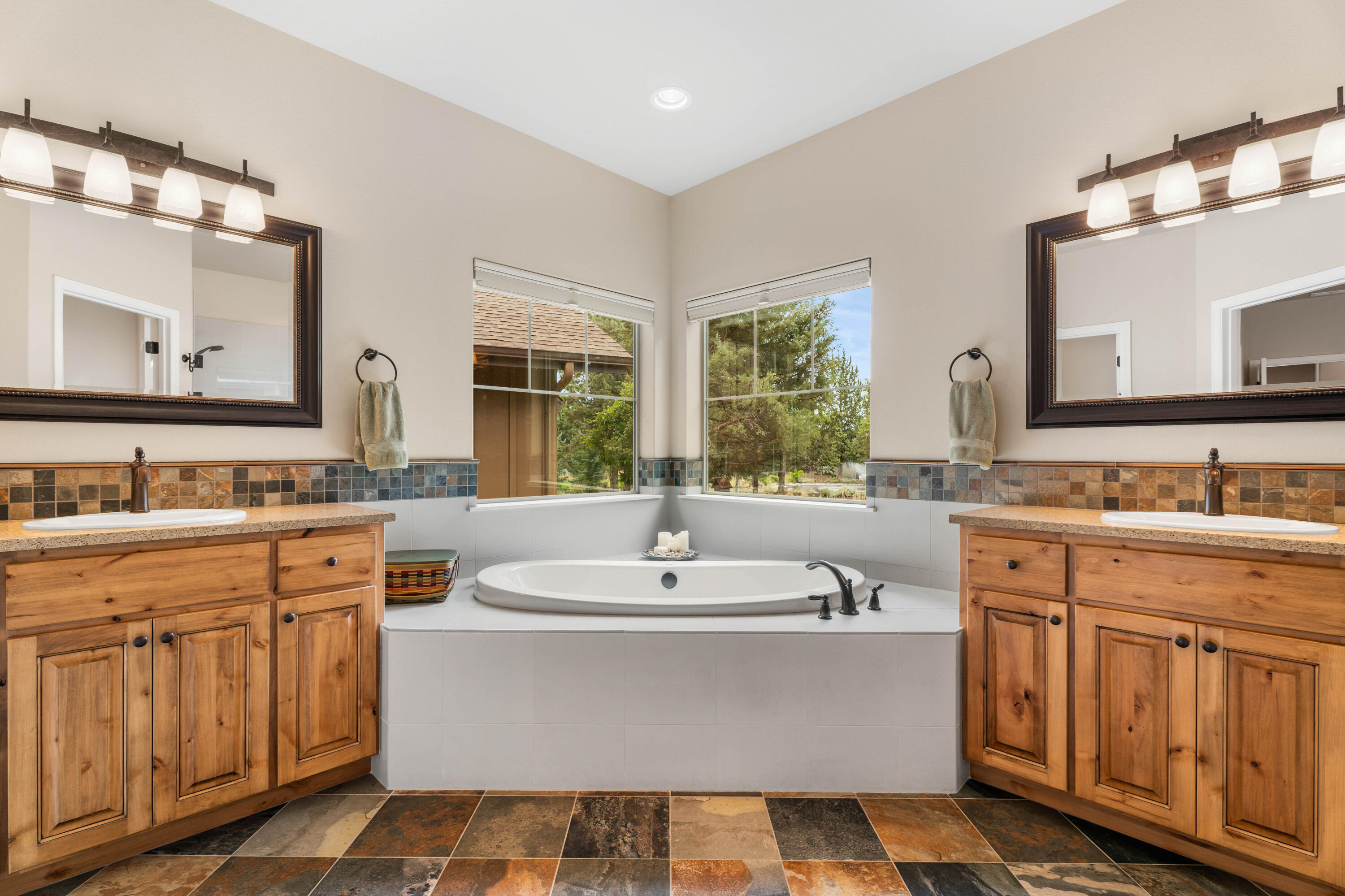 Eagle Crest - Residential