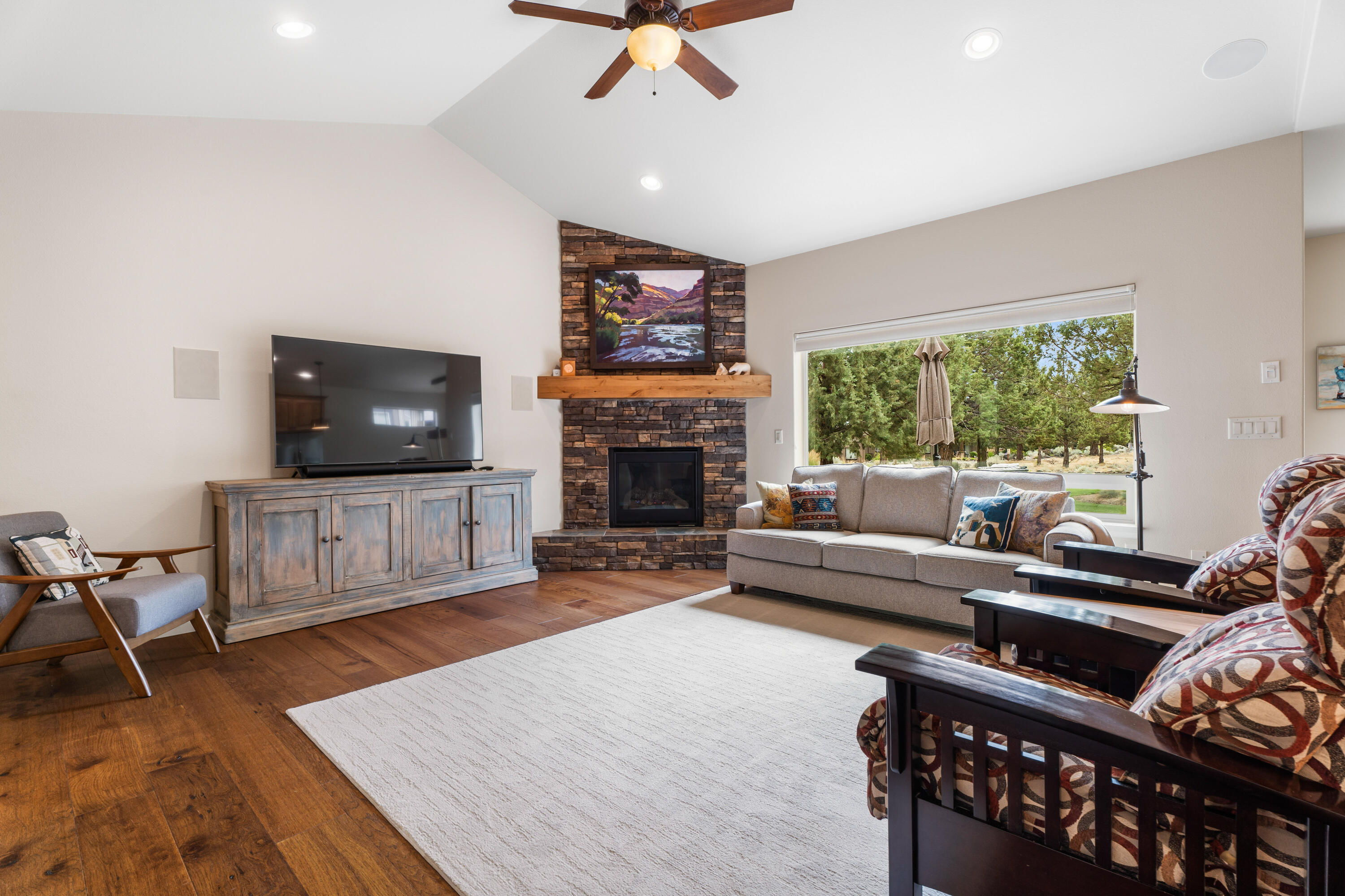 Eagle Crest - Residential