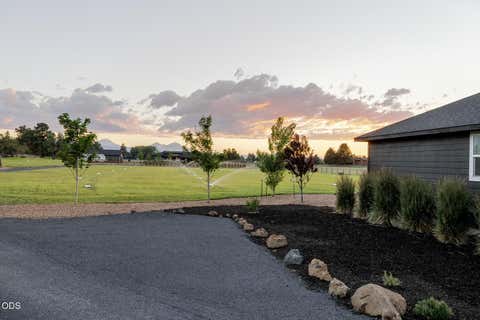 Tiny photo for 64794 Hunnell Road, Bend, OR 97703 (MLS # 220224449)