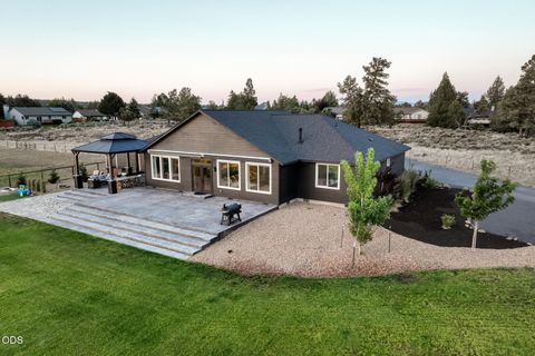 Tiny photo for 64794 Hunnell Road, Bend, OR 97703 (MLS # 220224449)